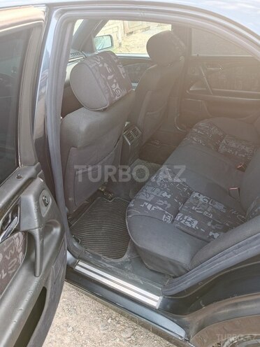 Mercedes E 230 1998, 445,000 km - 2.3 l - Masallı