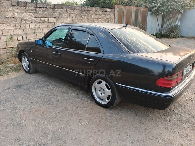 Mercedes E 230 1998, 445,000 km - 2.3 l - Masallı