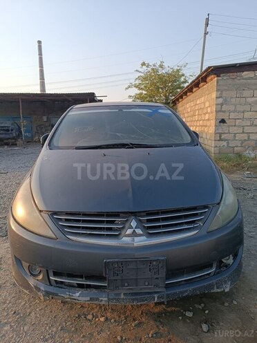 Mitsubishi Grandis 2006, 425,896 km - 2.4 l - Mingəçevir