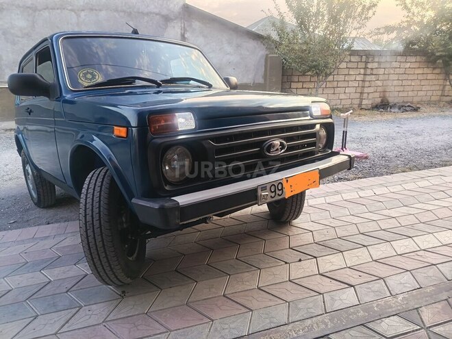LADA (VAZ) Niva-21