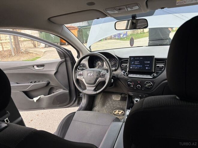 Hyundai Accent 2021, 107,321 km - 1.6 l - Bakı