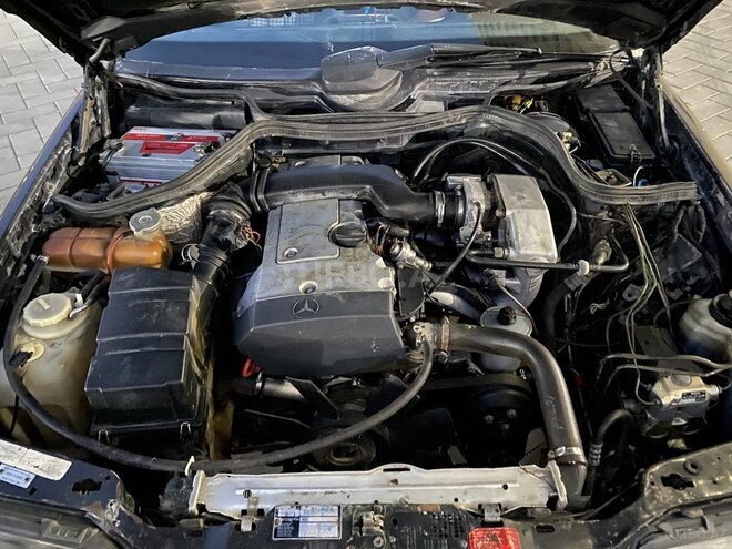 Mercedes E 220 1995, 369,522 km - 2.2 l - Bakı
