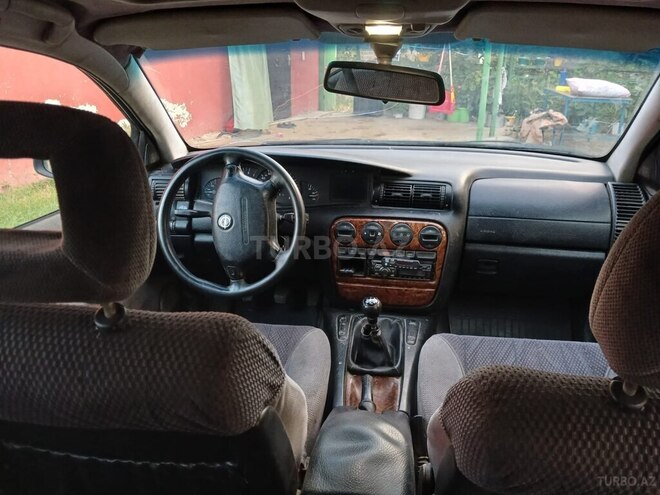 Opel Omega 1996, 423,658 km - 2.0 l - Füzuli