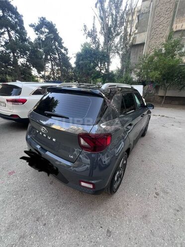 Hyundai Venue 2023, 17,500 km - 1.6 л - Bakı