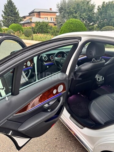 Mercedes E 300 4MATIC 2017, 85,050 km - 2.0 л - Bakı