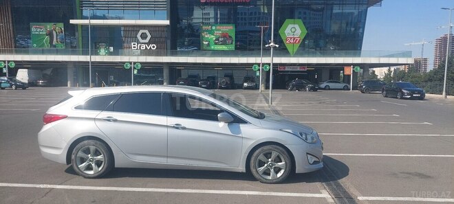 Hyundai i40 2012, 300,500 km - 1.7 l - Bakı
