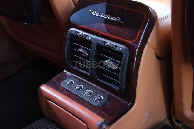 Maserati Quattroporte 2010, 125,170 km - 4.7 l - Xırdalan
