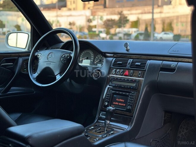 Mercedes E 320 2000, 400,000 km - 3.2 l - Bakı