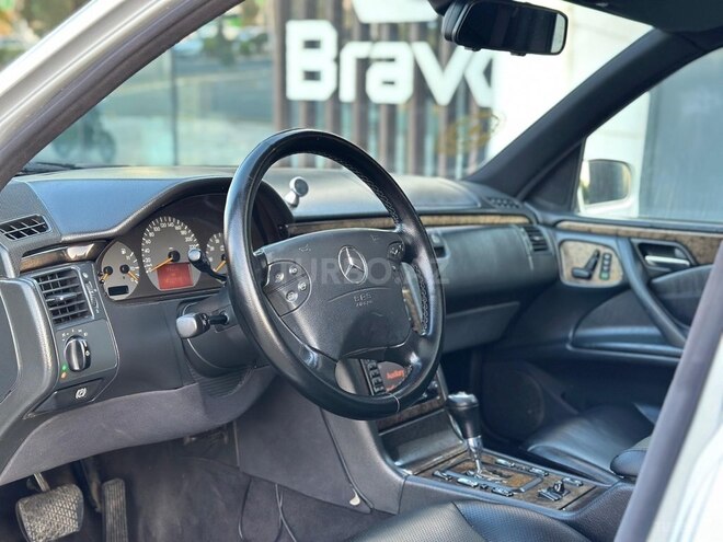Mercedes E 320 2000, 400,000 km - 3.2 l - Bakı