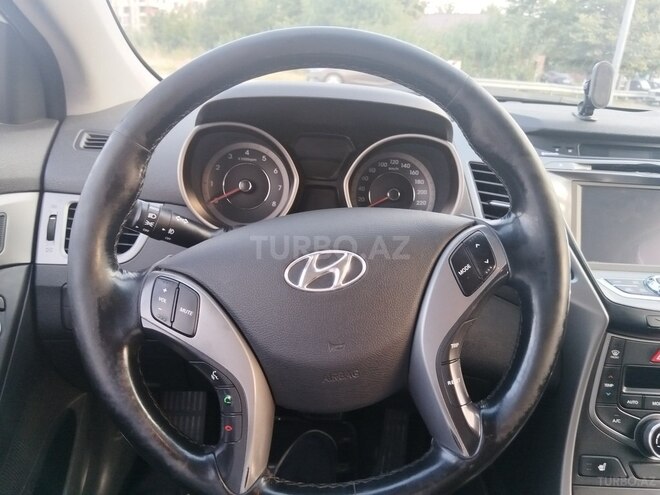 Hyundai Avante 2015, 182,000 km - 1.6 л - Bərdə