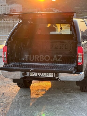 Nissan Navara 2013, 297,000 km - 2.5 l - Bakı