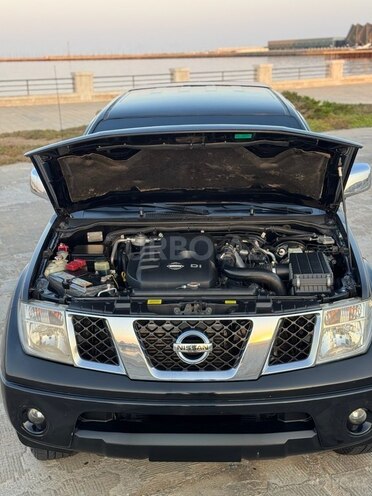 Nissan Navara 2013, 297,000 km - 2.5 l - Bakı