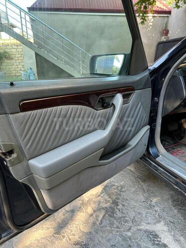 Mercedes C 220 1995, 194,000 km - 2.2 l - Bakı