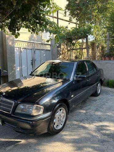 Mercedes C 220 1995, 194,000 km - 2.2 l - Bakı