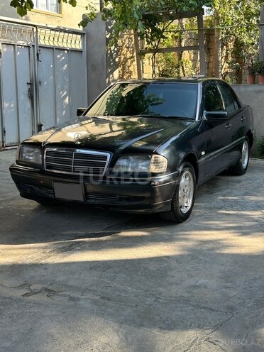 Mercedes C 220 1995, 194,000 km - 2.2 l - Bakı