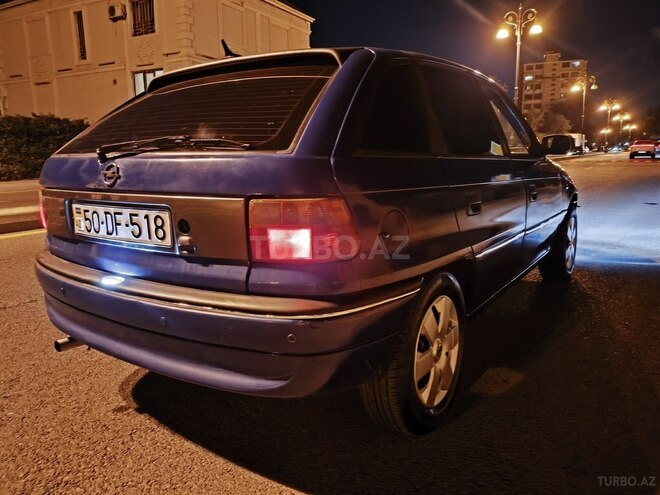 Opel Astra 1997, 240,000 km - 1.8 l - Bakı