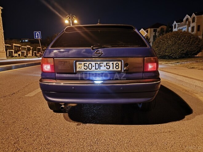 Opel Astra 1997, 240,000 km - 1.8 l - Bakı