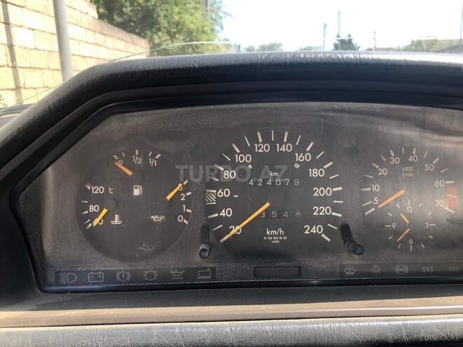 Mercedes E 220 1993, 424,079 km - 2.2 l - Lənkəran