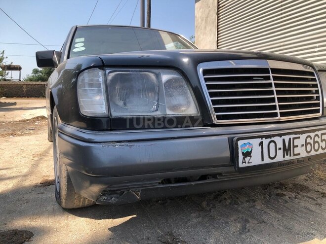 Mercedes E 220 1993, 424,079 km - 2.2 l - Lənkəran