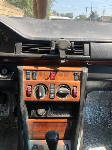 Mercedes E 220 1993, 424,079 km - 2.2 l - Lənkəran