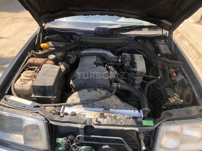 Mercedes E 220 1993, 424,079 km - 2.2 l - Lənkəran
