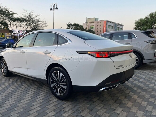 Changan Eado-7