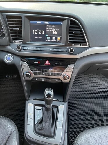 Hyundai Avante 2016, 176,000 km - 1.6 l - Bakı