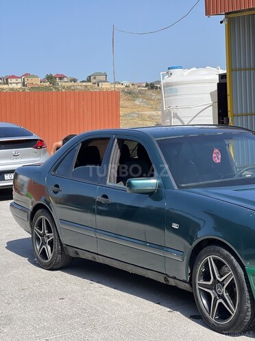 Mercedes E 300 d 1996, 326,000 km - 3.0 l - Bakı