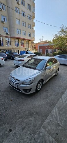 Hyundai Verna 2010, 260,000 km - 1.5 l - Xırdalan