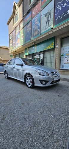 Hyundai Verna 2010, 260,000 km - 1.5 l - Xırdalan