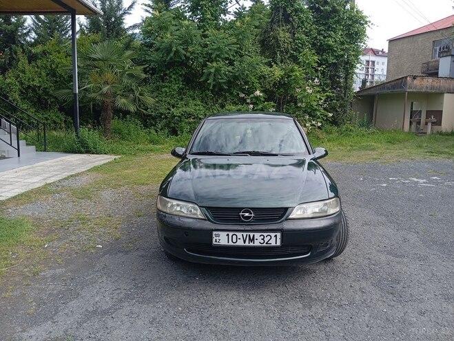 Opel Vectra 1998, 570,000 km - 1.8 l - Zaqatala