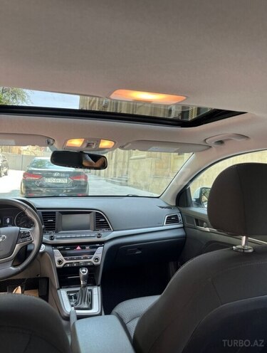 Hyundai Elantra 2017, 100,000 km - 2.0 л - Bakı
