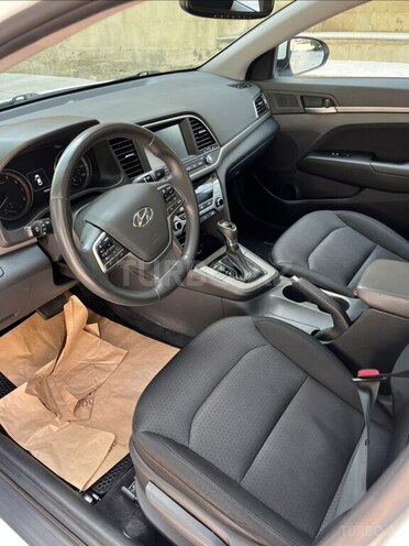 Hyundai Elantra 2017, 100,000 km - 2.0 л - Bakı