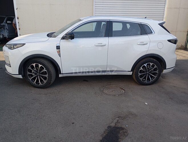 Changan Qiyuan Q05-16