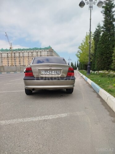Opel Vectra 1998, 270,000 km - 1.6 l - Sumqayıt