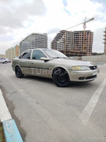Opel Vectra 1998, 270,000 km - 1.6 l - Sumqayıt