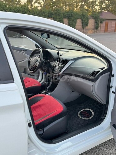 Hyundai Accent 2015, 152,888 km - 1.6 l - Bakı