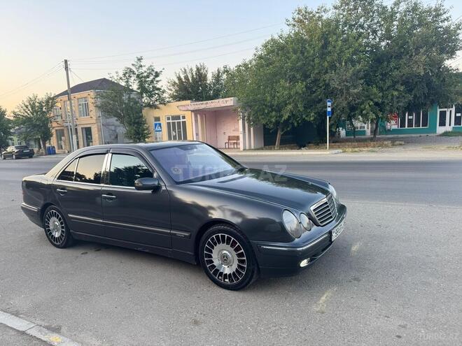 Mercedes E 220 d 2000, 580,000 km - 2.2 l - Bakı