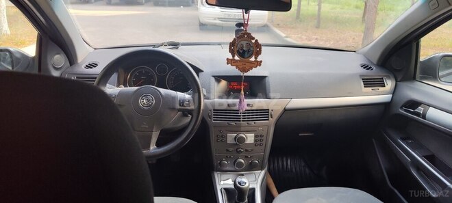 Opel Astra 2005, 323,061 km - 1.3 l - Saatlı