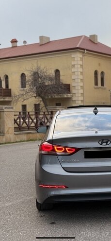 Hyundai Elantra 2017, 102,998 km - 2.0 l - Bakı