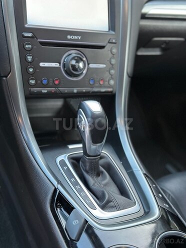 Ford Fusion (North America) 2015, 275,198 km - 2.0 l - Bakı