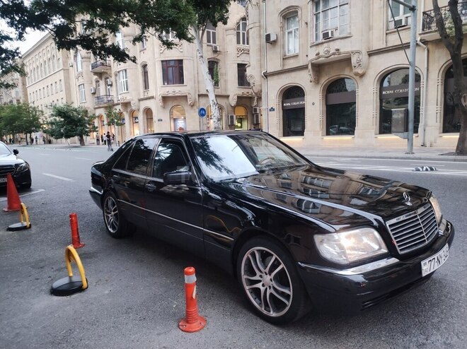 Mercedes S 320 1998, 402,336 km - 3.2 l - Bakı