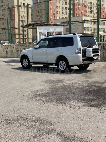 Mitsubishi Pajero 2008, 190,000 km - 3.0 l - Bakı
