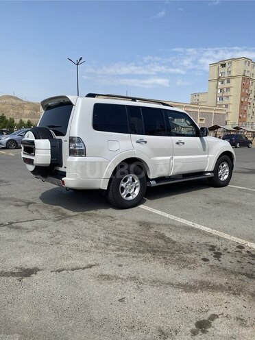 Mitsubishi Pajero 2008, 190,000 km - 3.0 l - Bakı