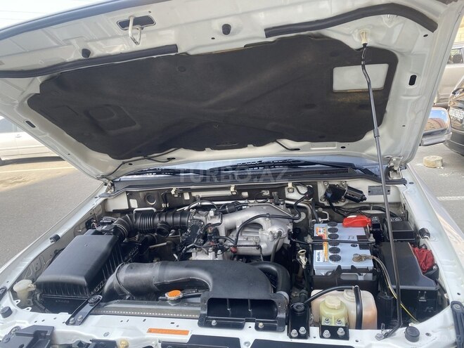 Mitsubishi Pajero 2008, 190,000 km - 3.0 l - Bakı