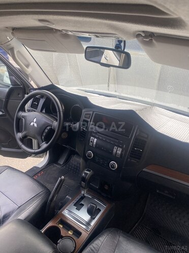 Mitsubishi Pajero 2008, 190,000 km - 3.0 l - Bakı