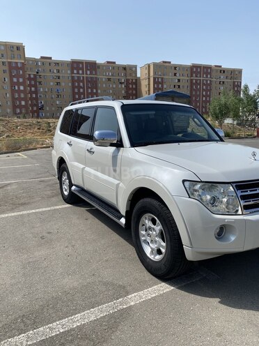 Mitsubishi Pajero 2008, 190,000 km - 3.0 l - Bakı