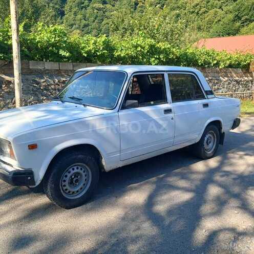 LADA (VAZ) 2107 2004, 200,000 km - 1.6 л - Qax