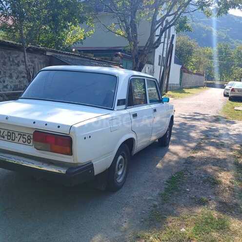 LADA (VAZ) 2107 2004, 200,000 km - 1.6 л - Qax