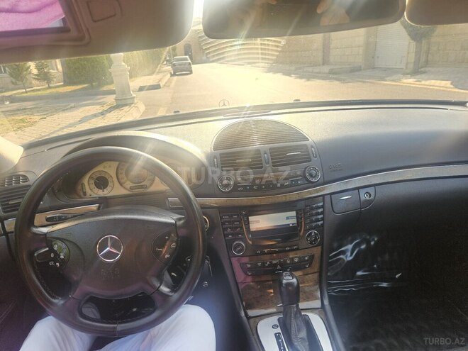 Mercedes E 320 2002, 302,560 km - 3.2 l - Mingəçevir